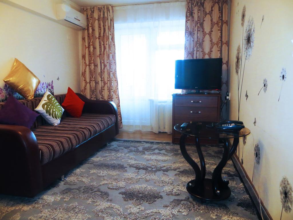 Bishkek House Apartament 2 Екстер'єр фото